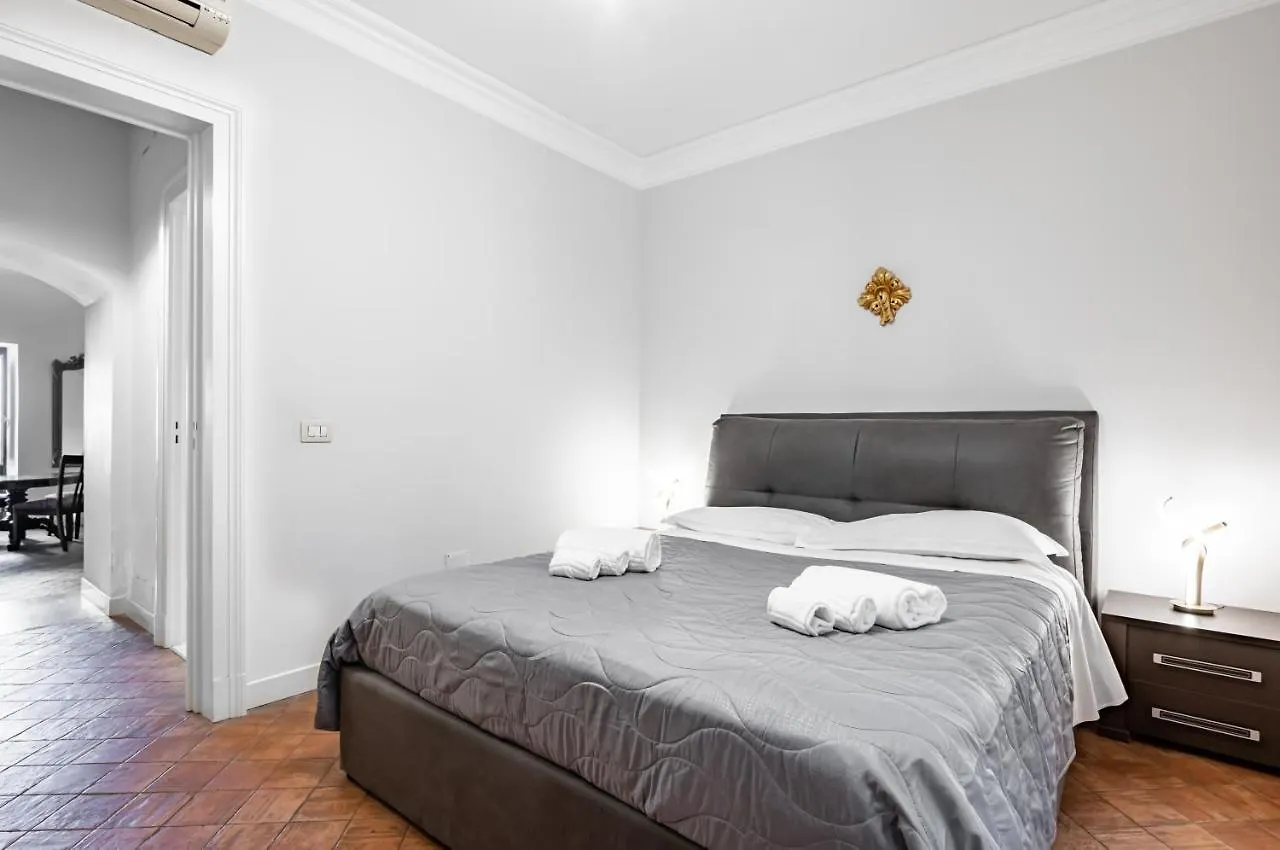 Zurria Elegant Apartment With Exclusive Garden Catania